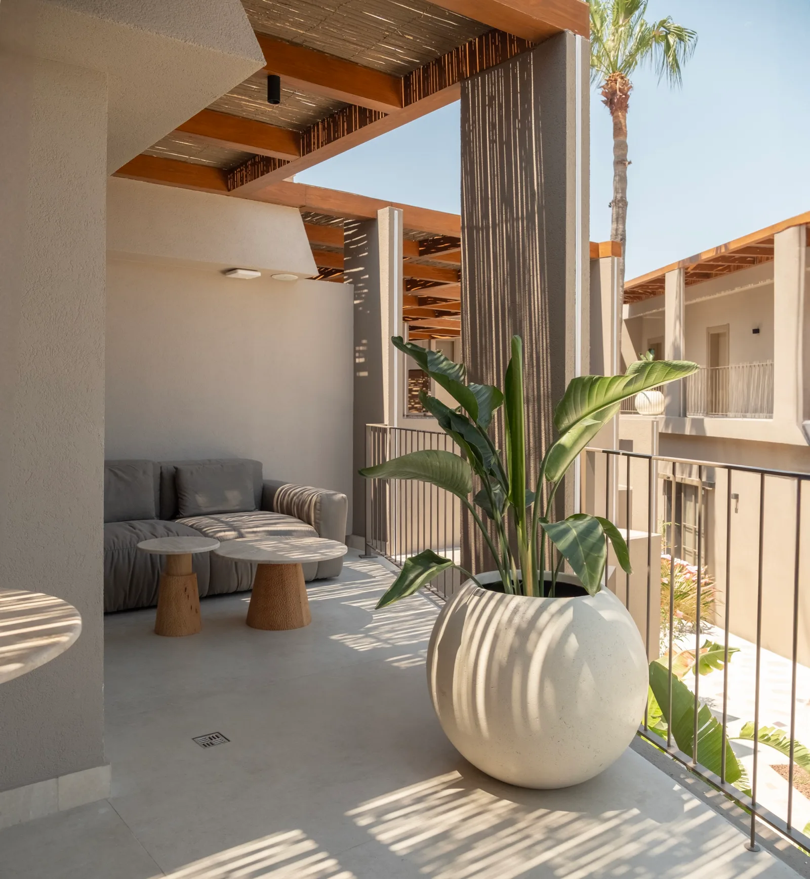 Signature Partial Sea View Terrace Room — Oumu Beach House